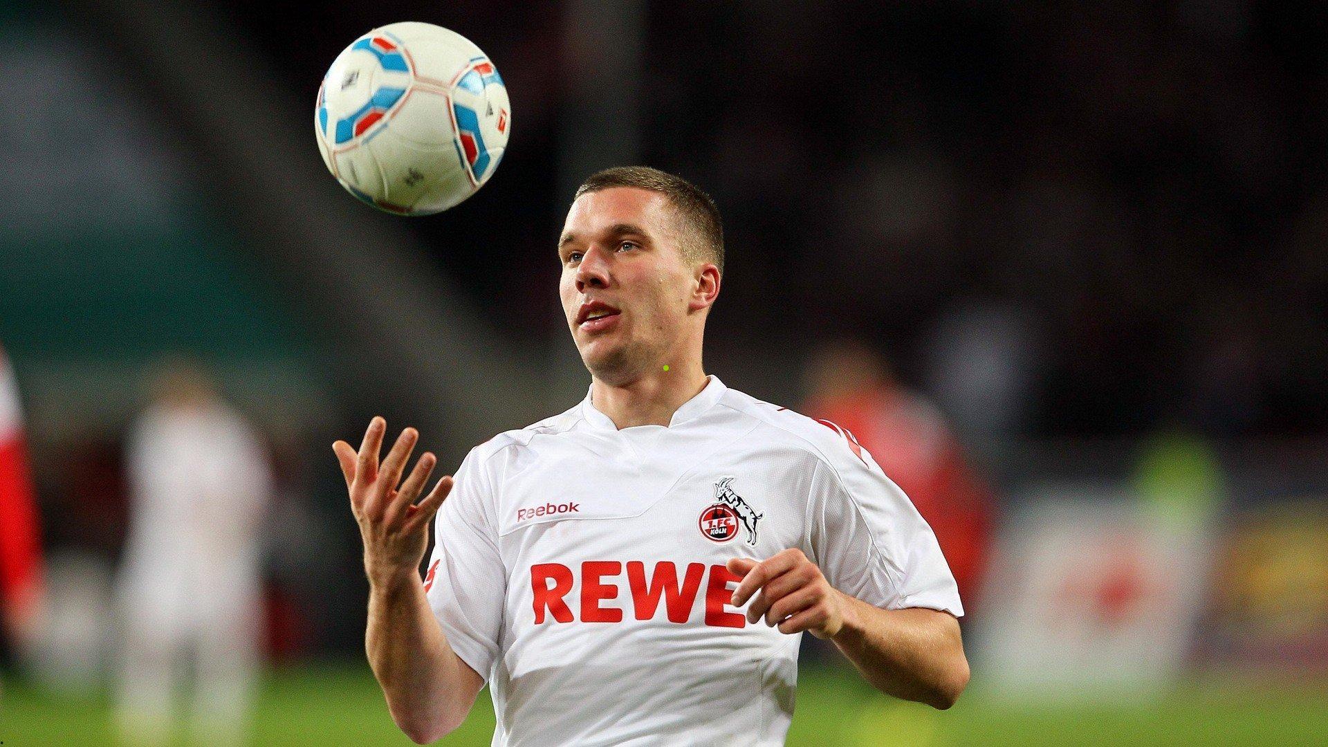 华体会|C罗开启第六次世预赛征程 世界杯官方发布特别纪念海报